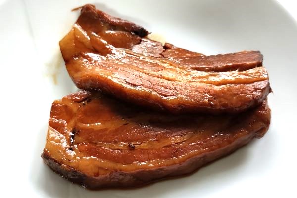 重厚感のある角煮を堪能、肉の中村さんの頑固煮