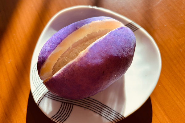 見た目は恐竜のたまご⁉食べてビックリあけびの魅力💜