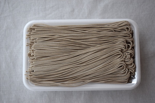 【朝日そば】プロ御用達に納得のコシの強さ◎