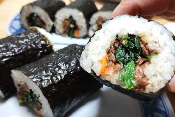 これは鬼も食べたくなること間違いなし?!山形牛&ナムル入り恵方巻