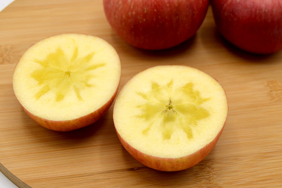 山形のりんご高徳(こうとく)約3kg(8〜18玉入)