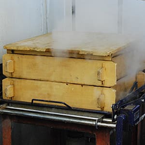 桐箱入り一升餅