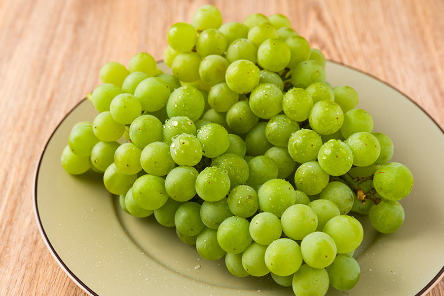 山道農園のぶどうハニーシードレス約2kg(5房前後)