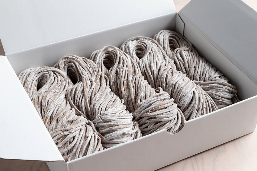 肉そば処立花／冷凍ざるそば（タレ付き）