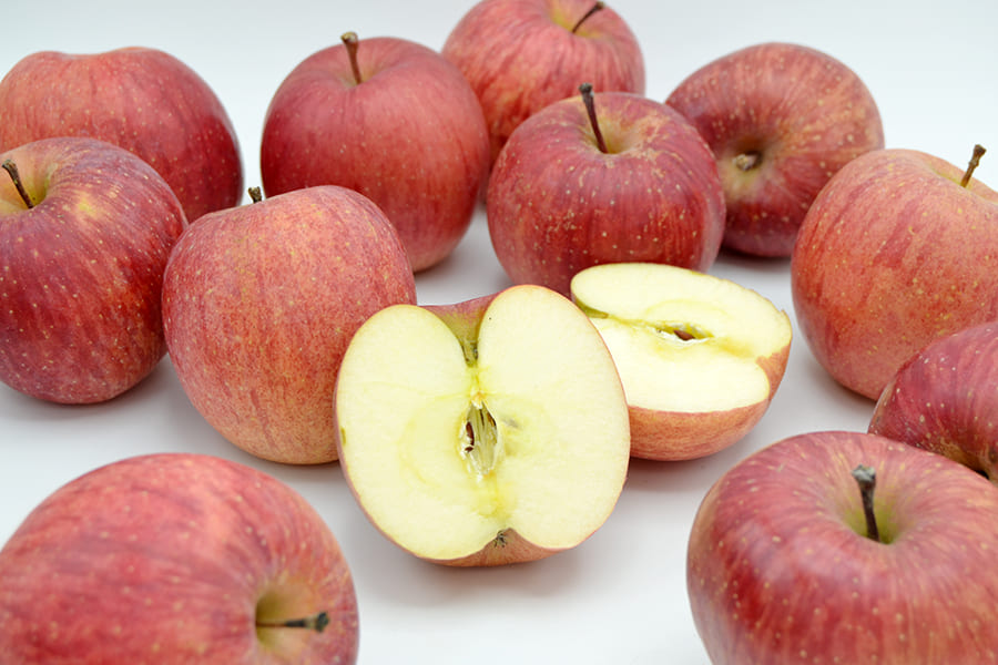 【農家応援】鈴木さんちの《訳あり》ふじりんご約3kg（10〜15個）