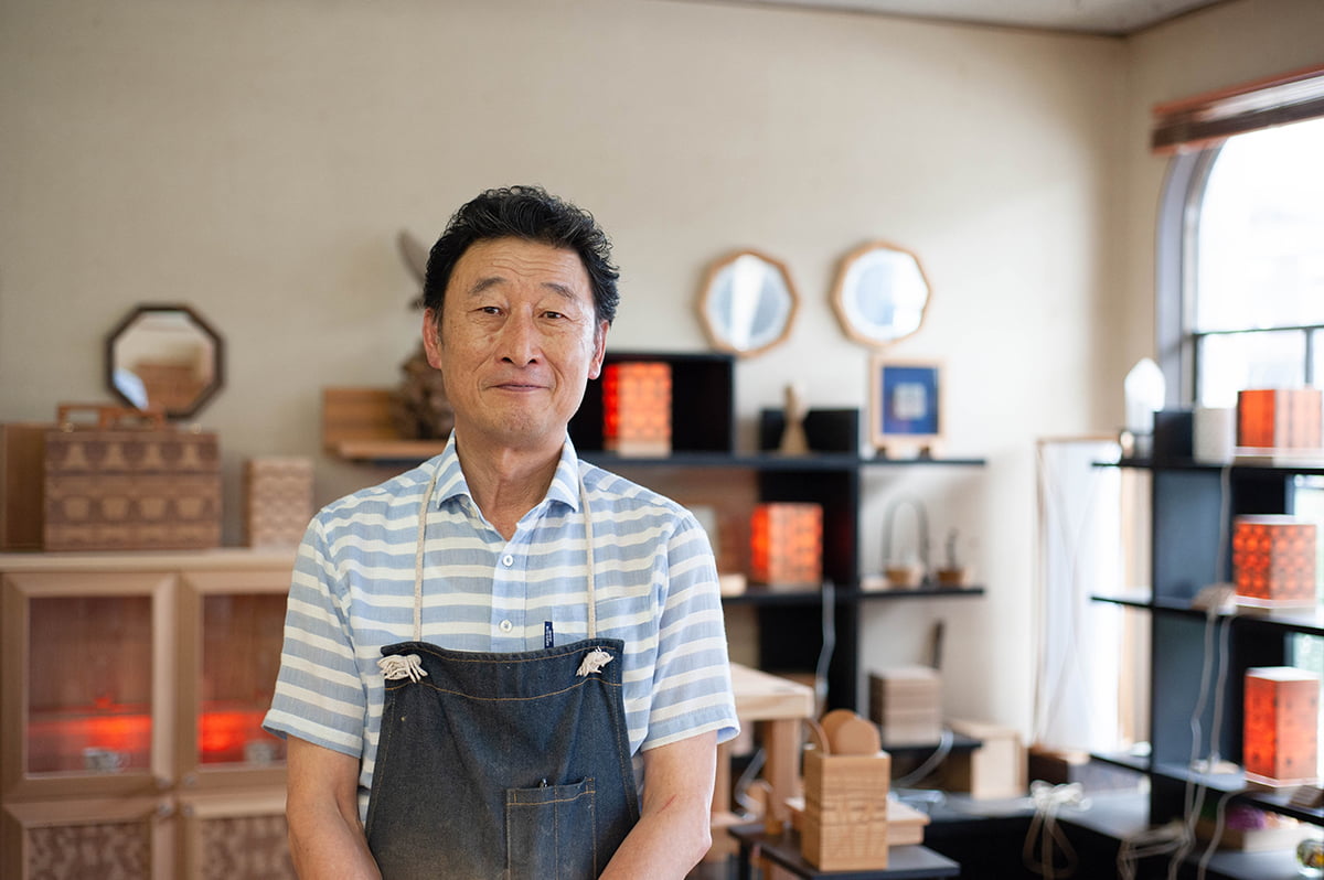 岸 欣一